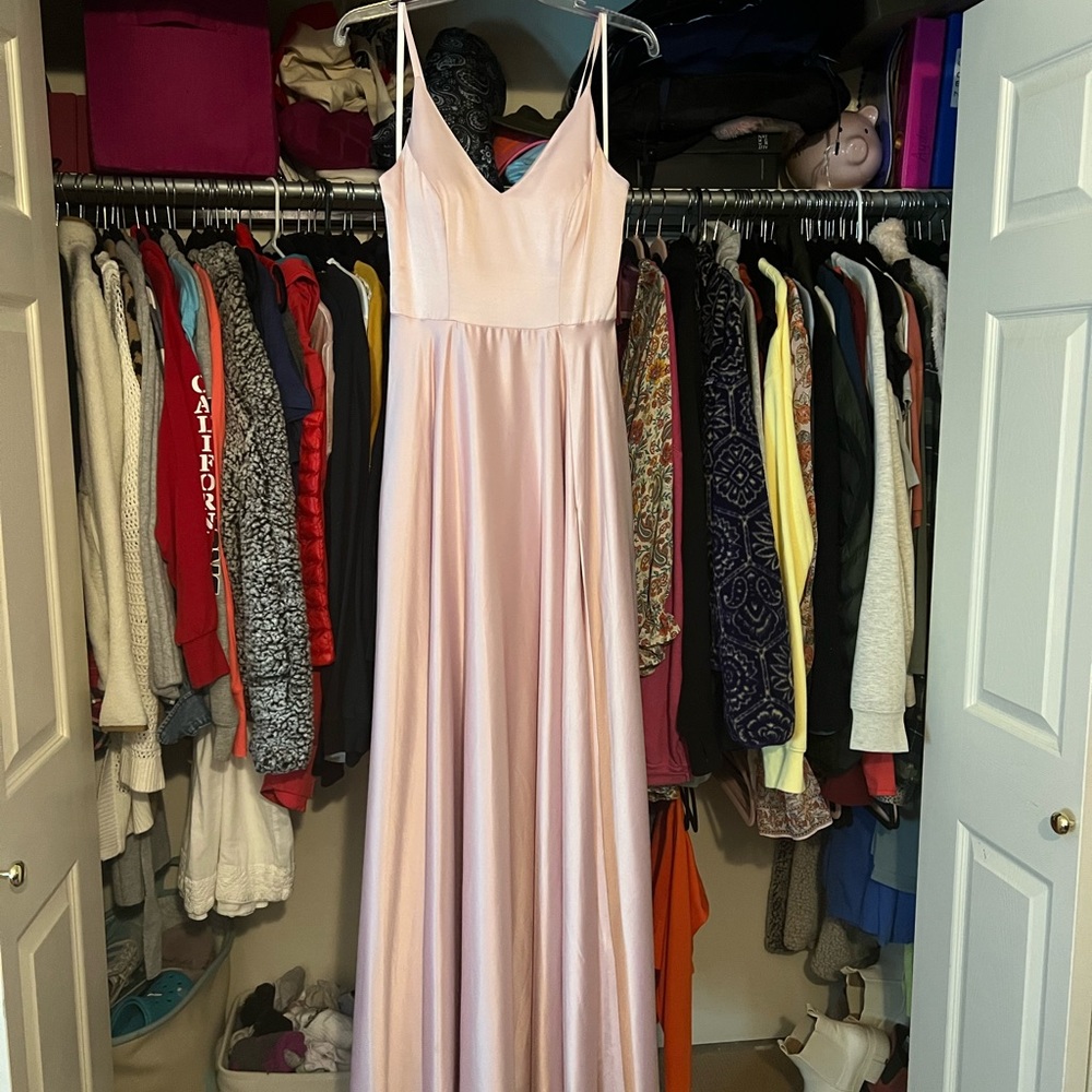 Cute prom dress!!